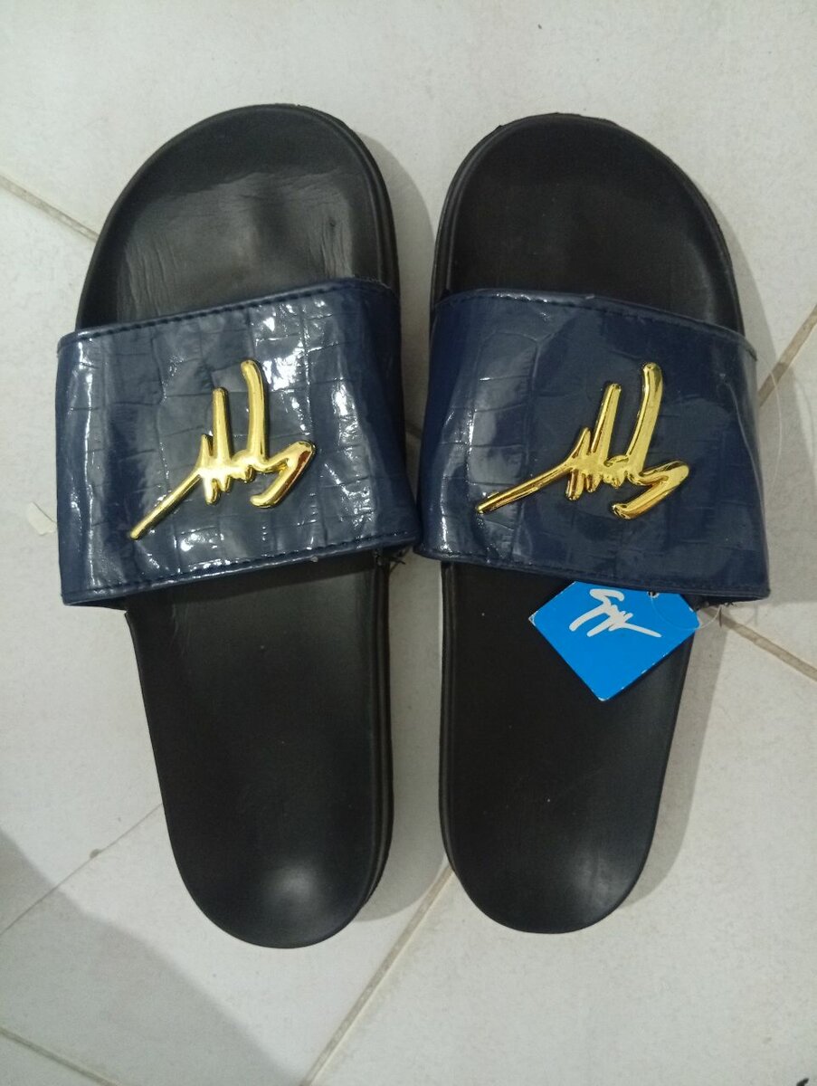 Claquettes confort élégantes