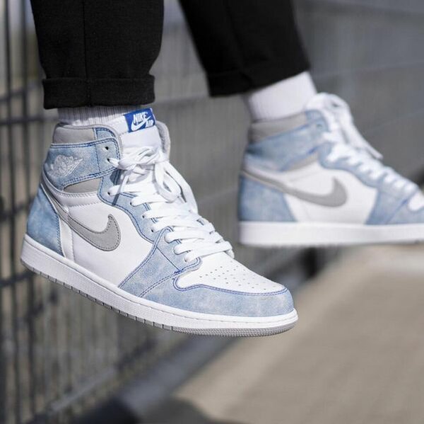 The Nike Air Jordan 1 'Hyper Royal' Sneakers 
