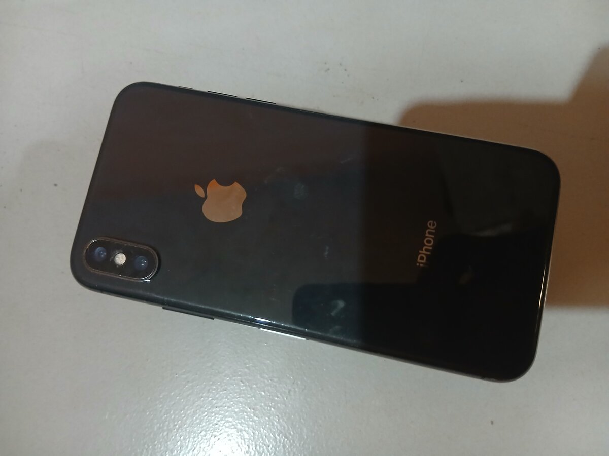 iPhone X Noir 64GB