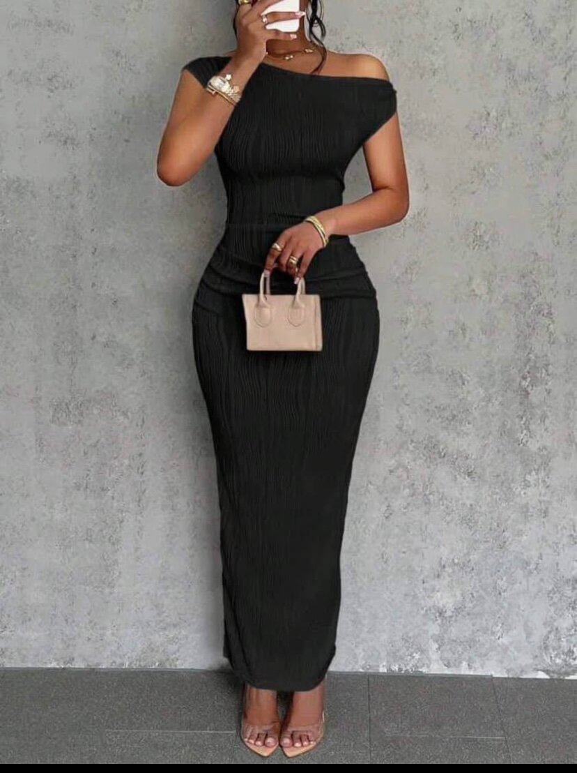 Robe Longue Épaules Dénudées