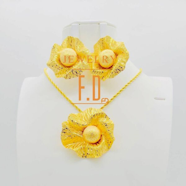 Parure Bijoux Dorés Floral