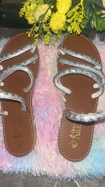Chic sandales