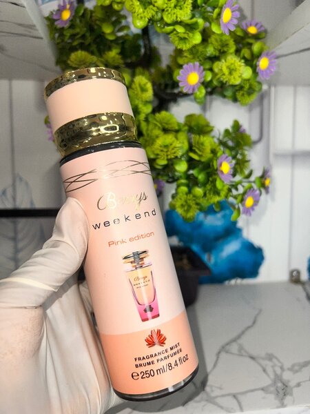 Berries weekend body splash