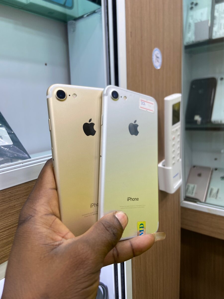 iPhone 7simple 32Go quasi neuf