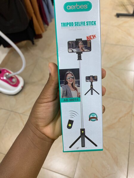 Tripod selfie stick