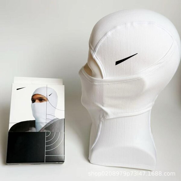 Nike Pro Therma-FIT Cagoule