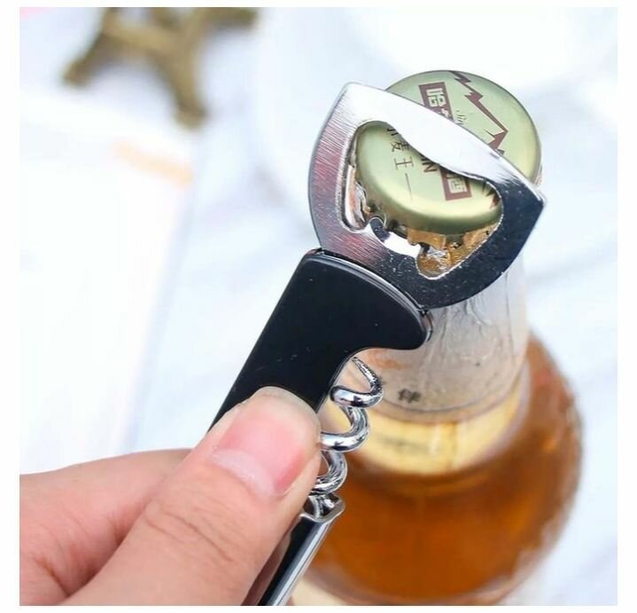 Ouvre-bouteille multifonction