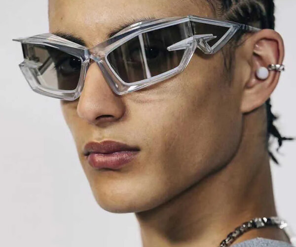 Lunettes de soleil futuristes