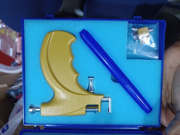 Pistolet / piercing