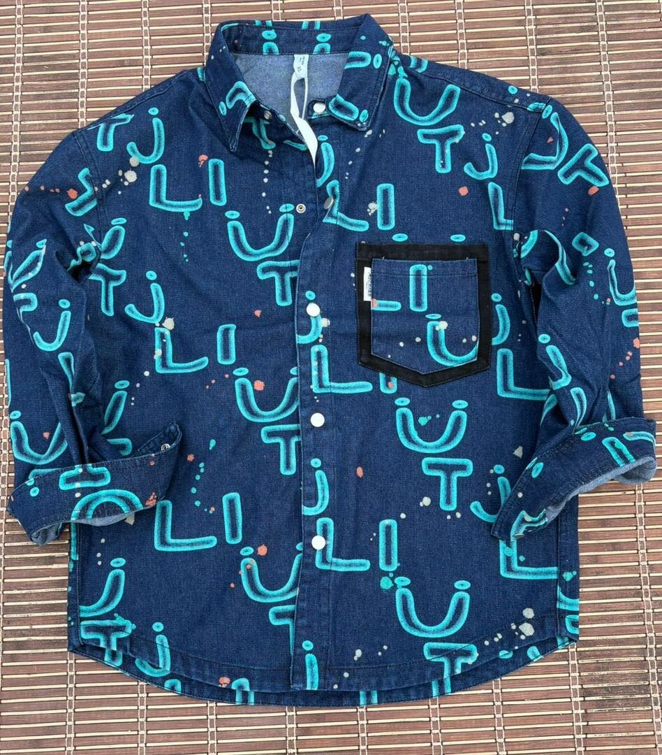 Chemise en denim imprimée