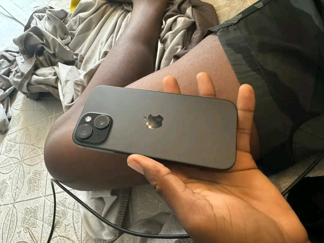 iPhone 15  256Go Noir