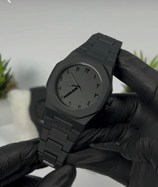 Montre Noire Minimaliste