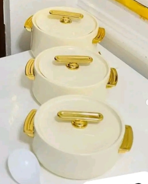 set of bowls