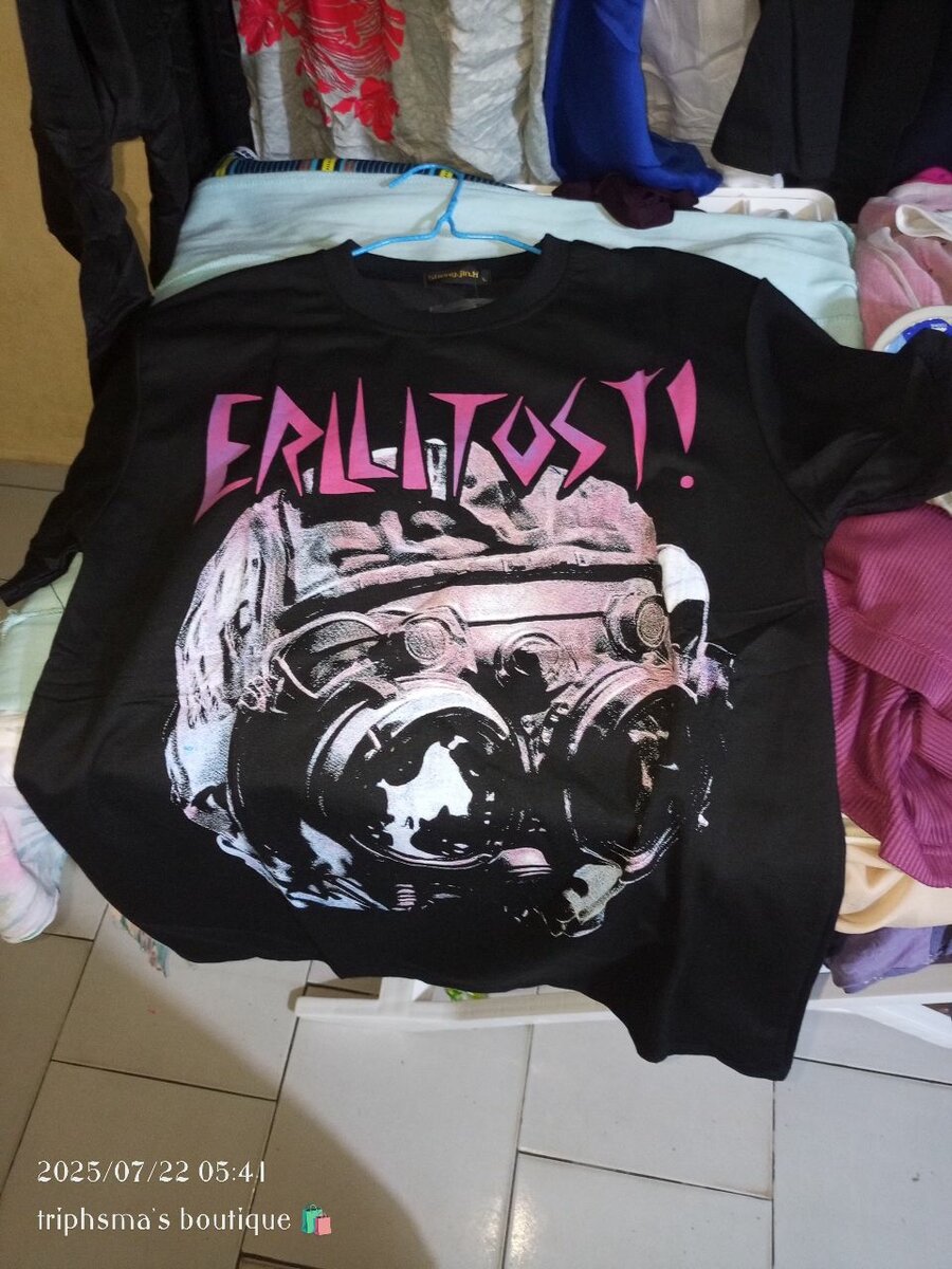 T-shirt graphique unisexe tendance