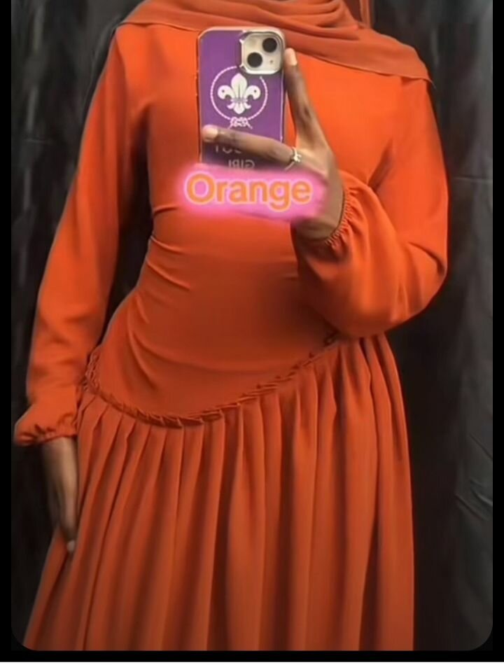 Robe élégante longue manches