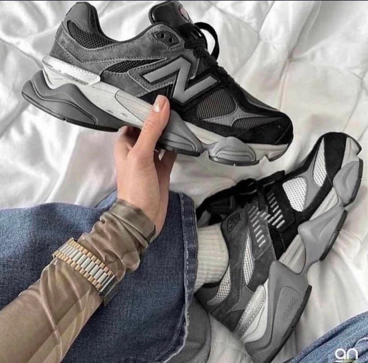 NEW BALANCE 9060