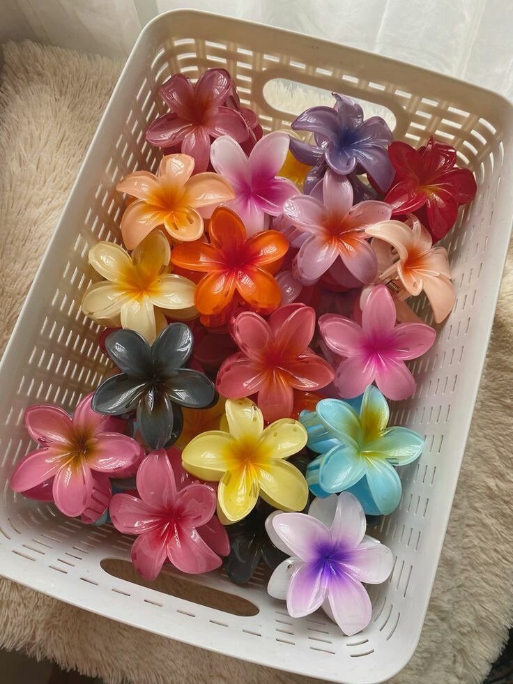 Flower claw clips