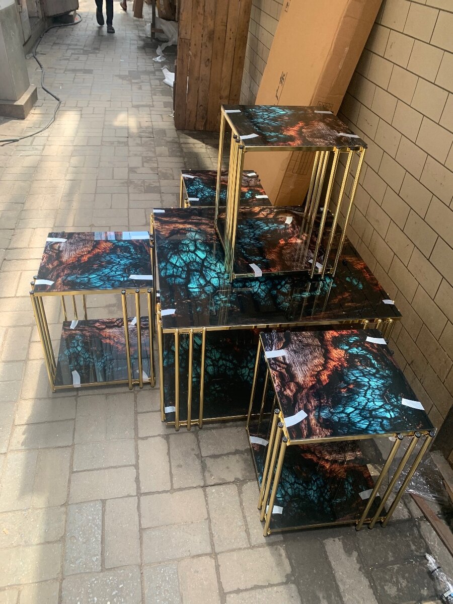 Center table with coffee table