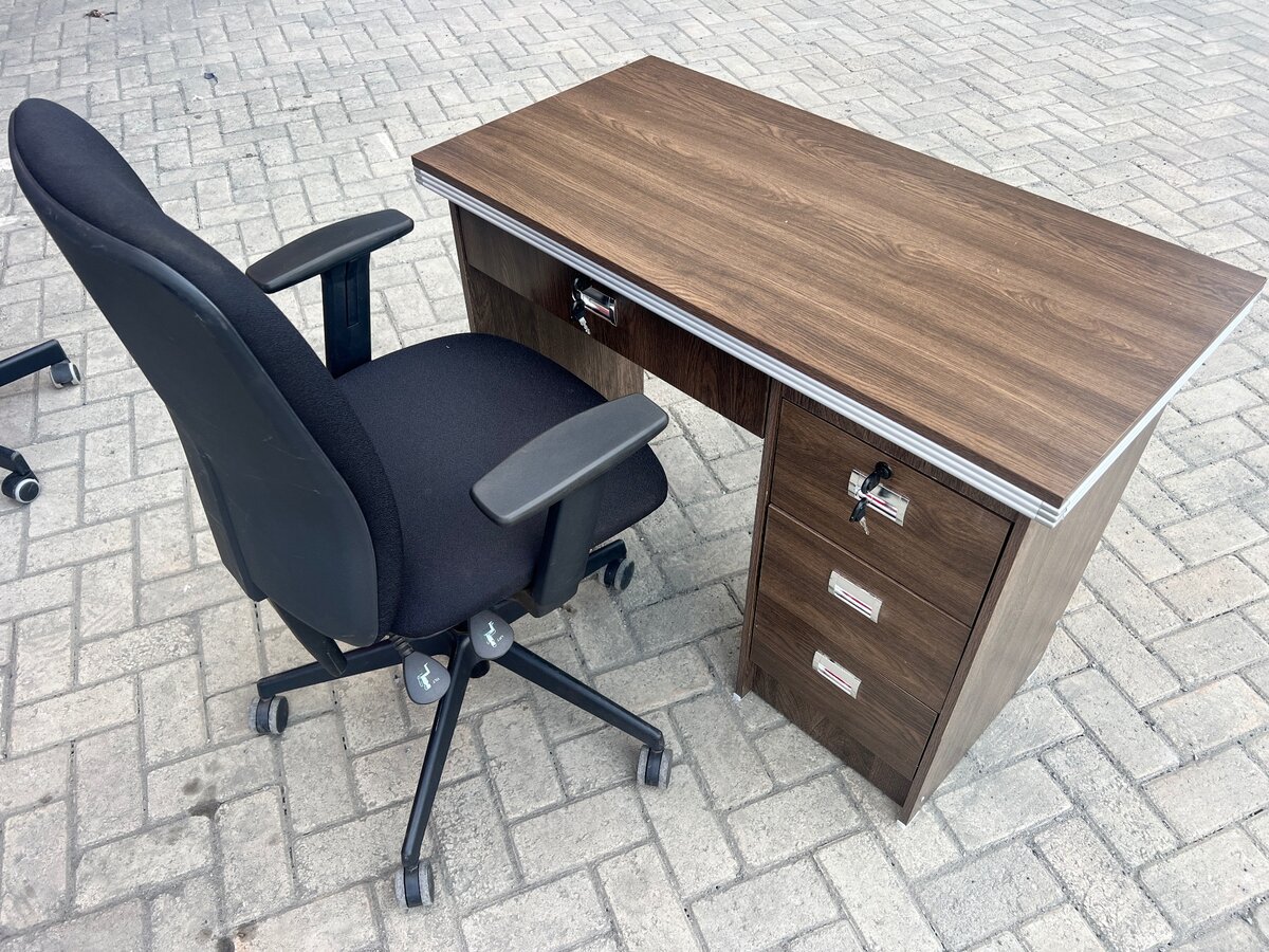 Brand new tables and Uk used chair