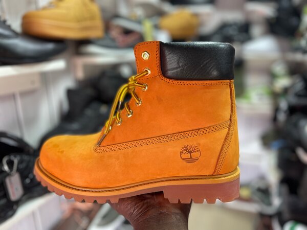 Bottes en cuir imperméables