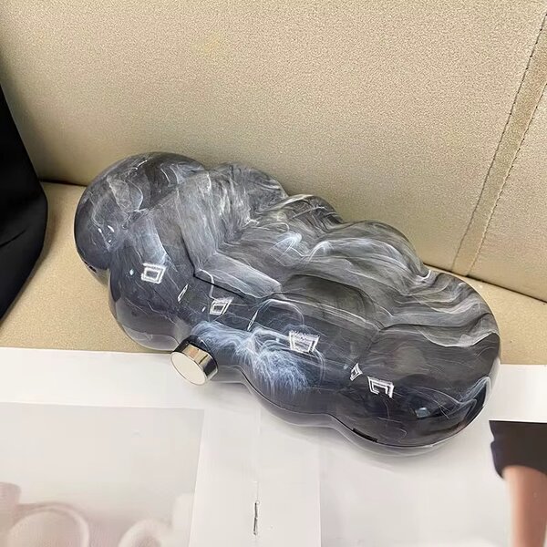 Pochette design nuage innovante