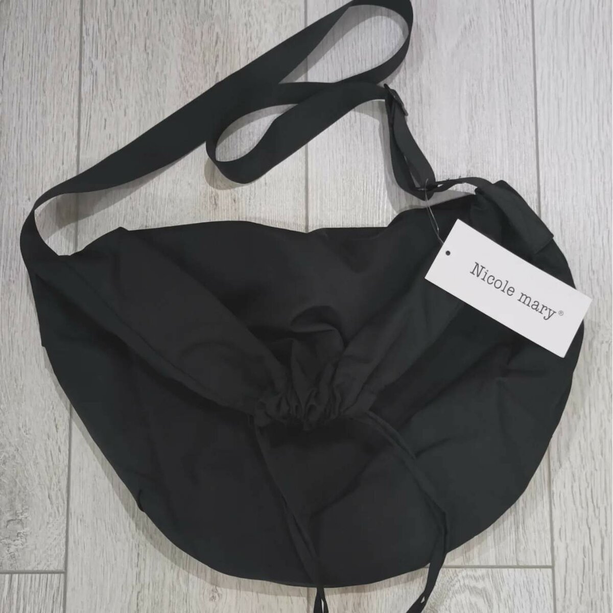 Uniqlo Drawstring Shoulder Bag