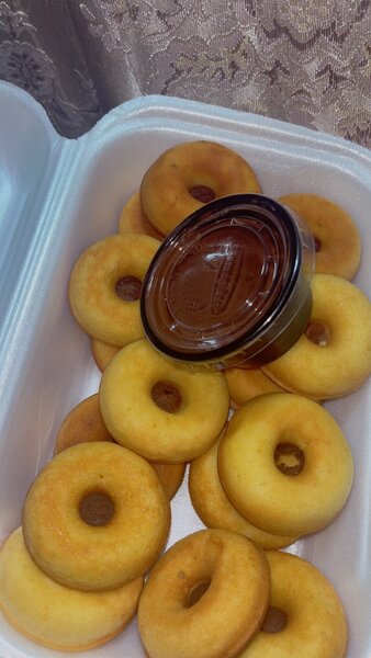 Mini Donuts avec Sauce Chocolat