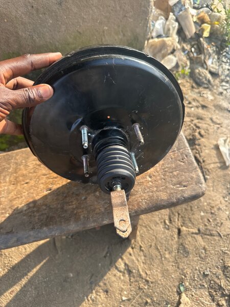 Servofrein Voiture Économique