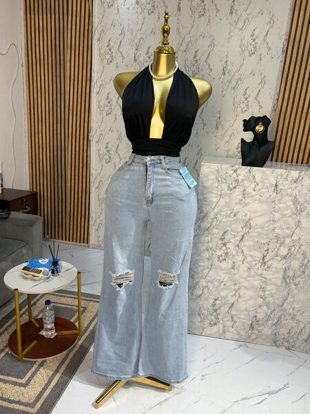 Jean évasé taille haute et top