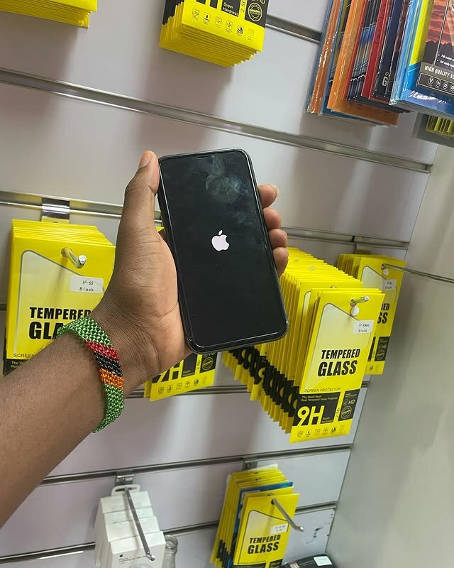 BRAND NEW IPHONE 🍏 pro 