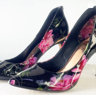 Black shoes with print