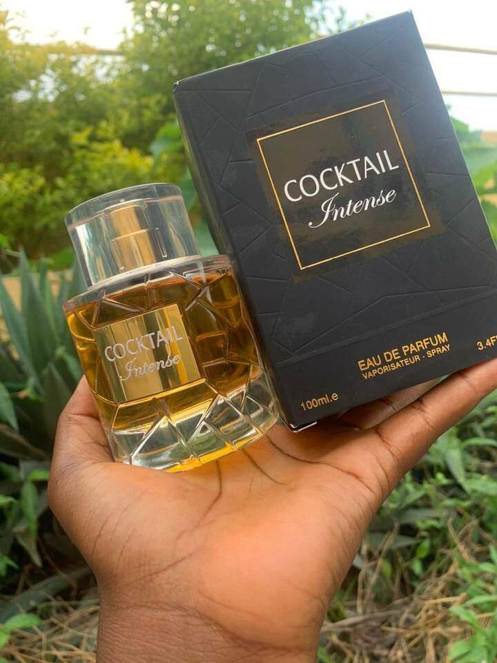 Parfums femmes.  Sentir bon c est la base ️