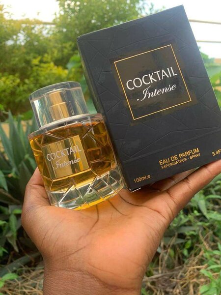 Parfums femmes.  Sentir bon c est la base ️