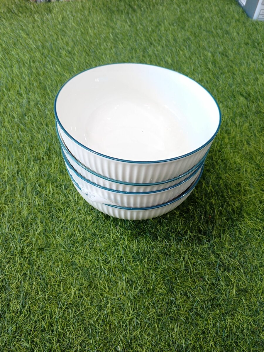 4 pieces ceramic bowl