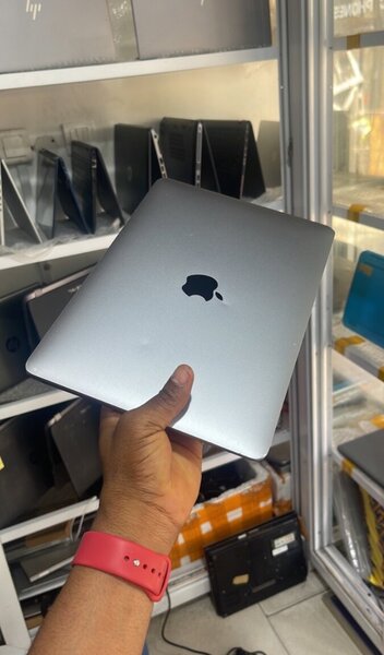 Mac Book air