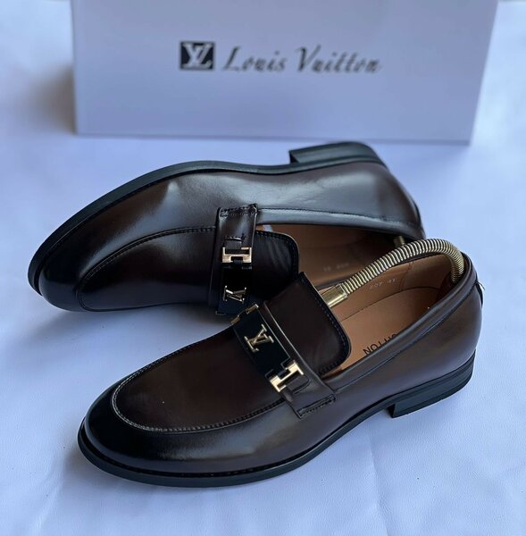 LOUIS VUITTON EXECUTIVE SHOE