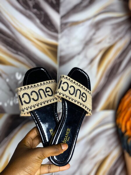 Sandales de luxe tendance