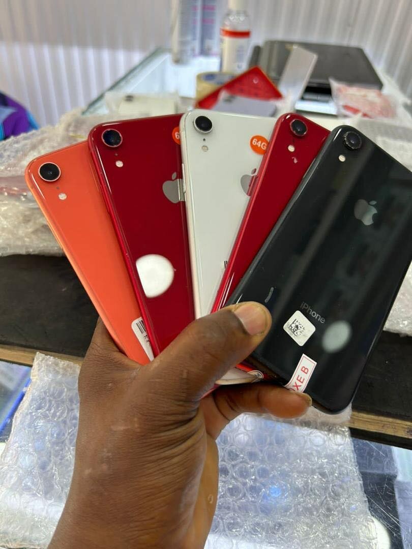 iPhone XR Casi neuf importer avec garantie