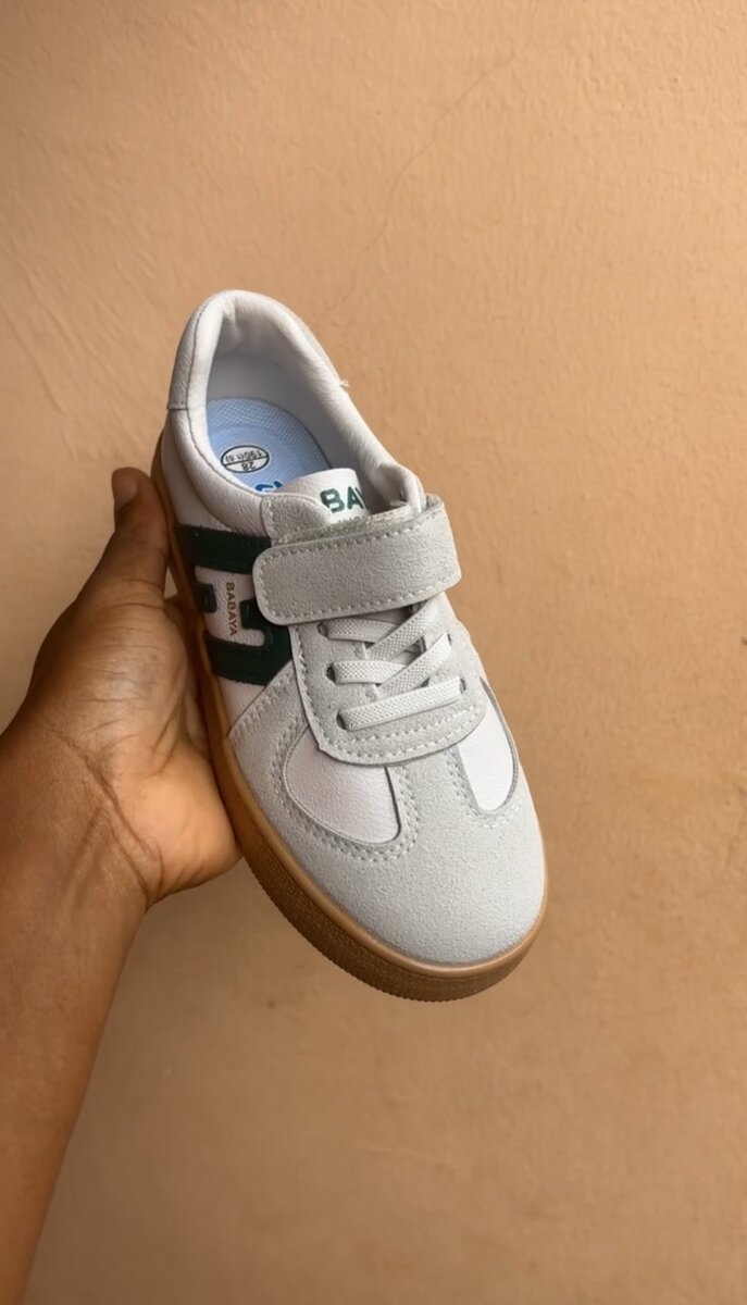 Chaussures enfants blanches