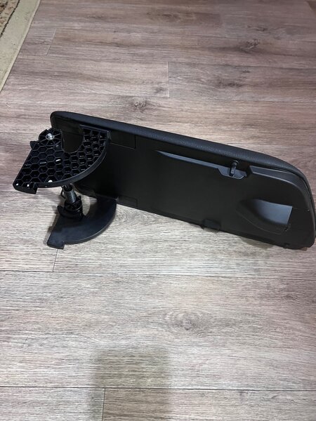 Подлокотник Тойота Камри 70/75 оригинальный