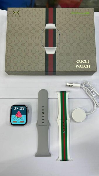 Montre intelligente design luxueux