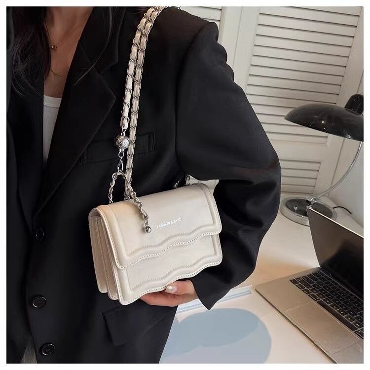 Минималистичная сумочка