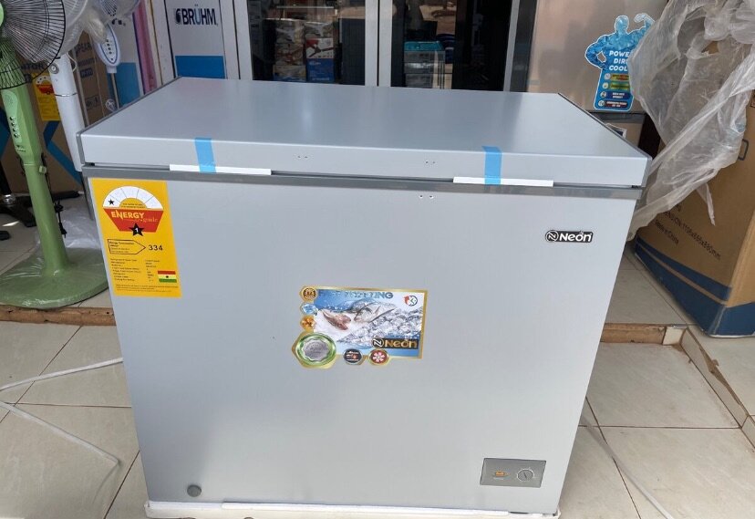 Neon 200 liters chest freezer