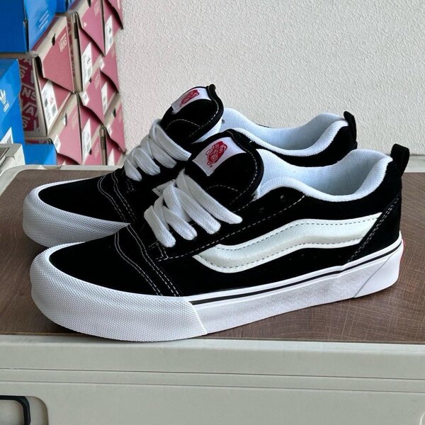 Sneakers noirs tendance