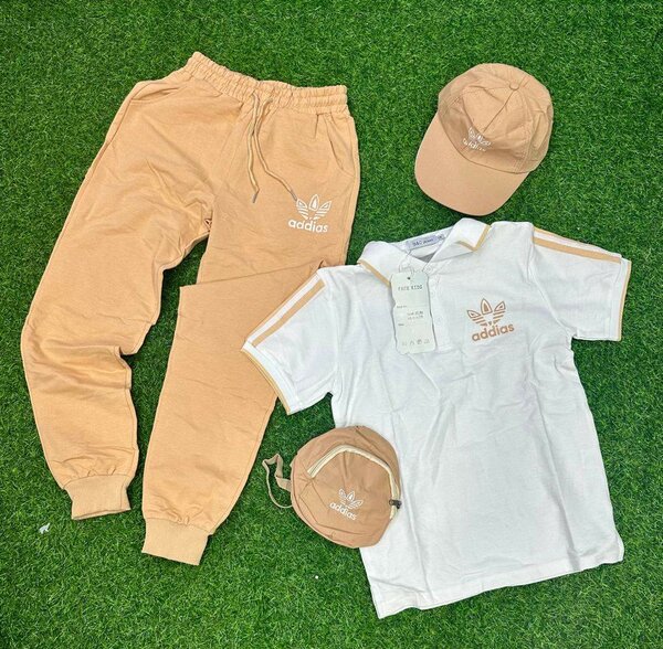 Ensemble Adidas décontracté beige