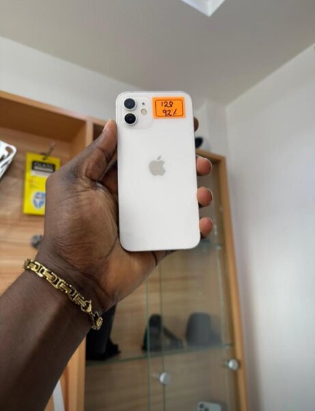 iPhone 12 128 gig BH 92 factory unlock