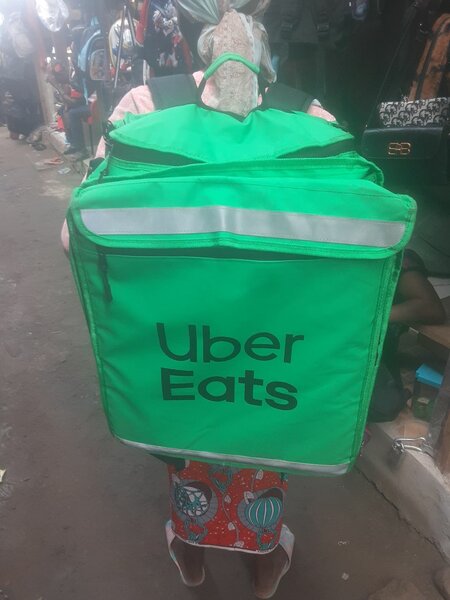 Tennis bag and delivery bag