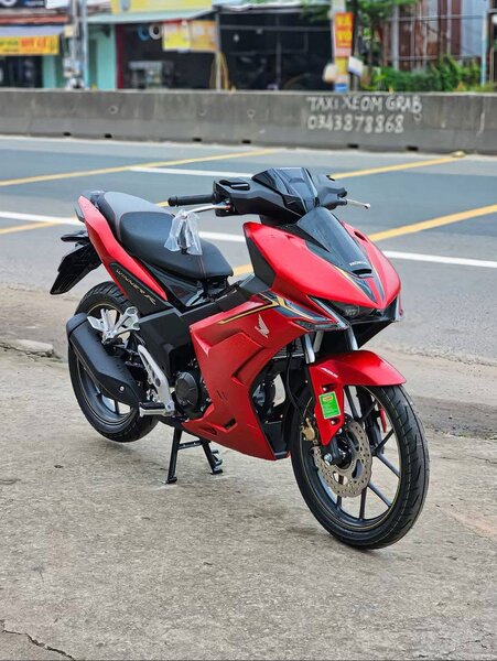 Moto sportive élégante