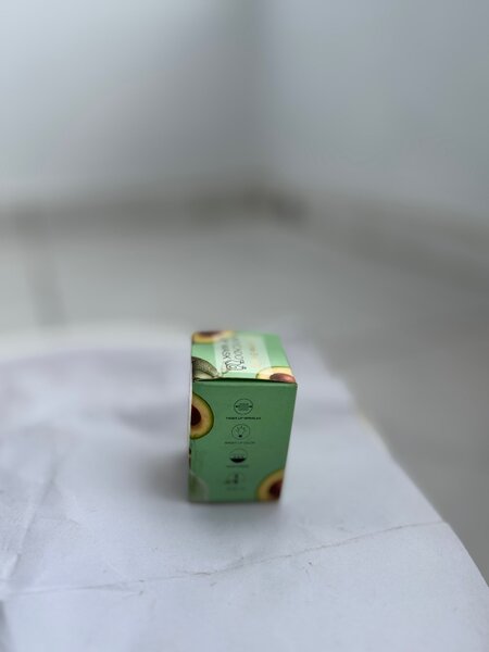 Baume à Lèvres Avocat