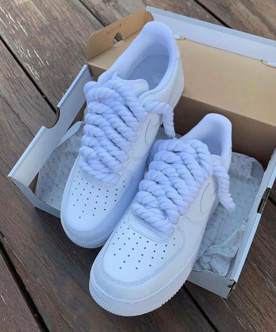 NIKE AIRFORCE BIG LACE